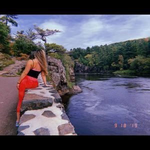 Meet your Posher, Sasha